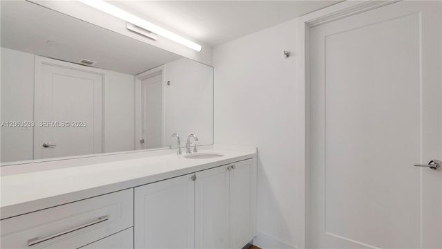 555 NE 34th Street 401, Miami, FL 33137
