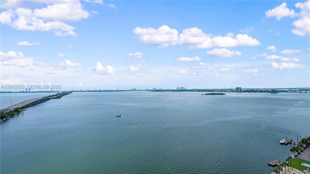 555 NE 34th Street 401, Miami, FL 33137