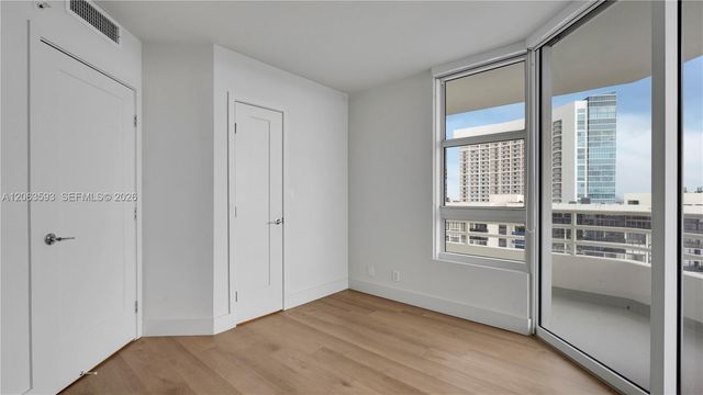 555 NE 34th Street 401, Miami, FL 33137