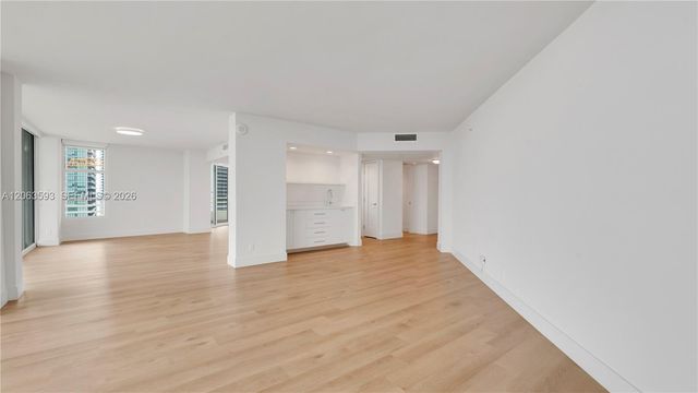 555 NE 34th Street 401, Miami, FL 33137