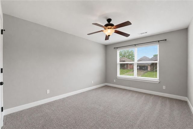 5206 S 62nd Street, Rogers, AR 72758