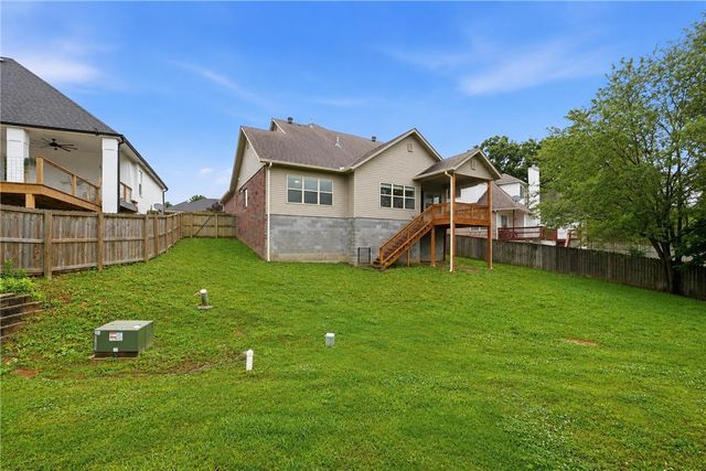 5206 S 62nd Street, Rogers, AR 72758