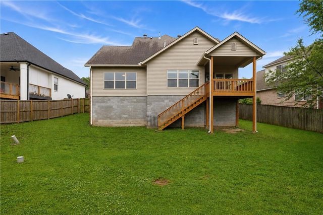 5206 S 62nd Street, Rogers, AR 72758
