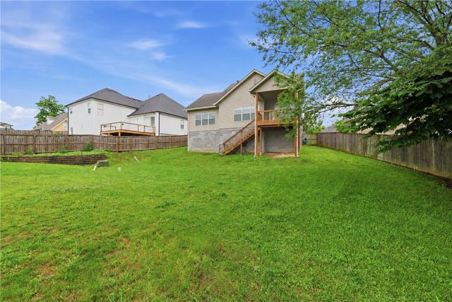 5206 S 62nd Street, Rogers, AR 72758