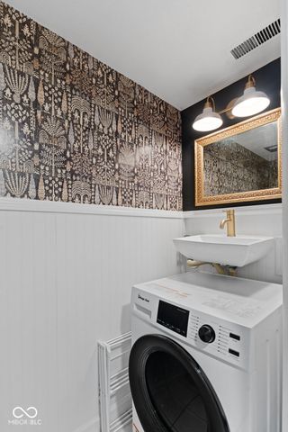 7453 Country Brook Drive, Indianapolis, IN 46260