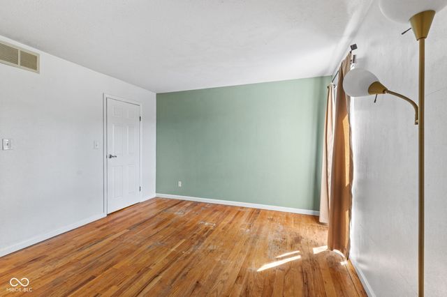 7453 Country Brook Drive, Indianapolis, IN 46260