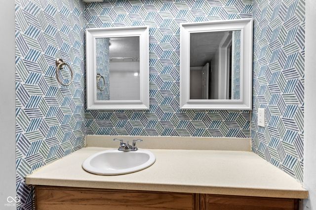 7453 Country Brook Drive, Indianapolis, IN 46260