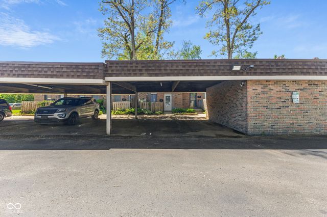 7453 Country Brook Drive, Indianapolis, IN 46260