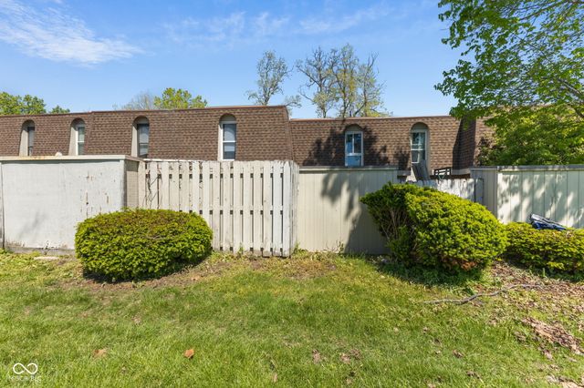 7453 Country Brook Drive, Indianapolis, IN 46260