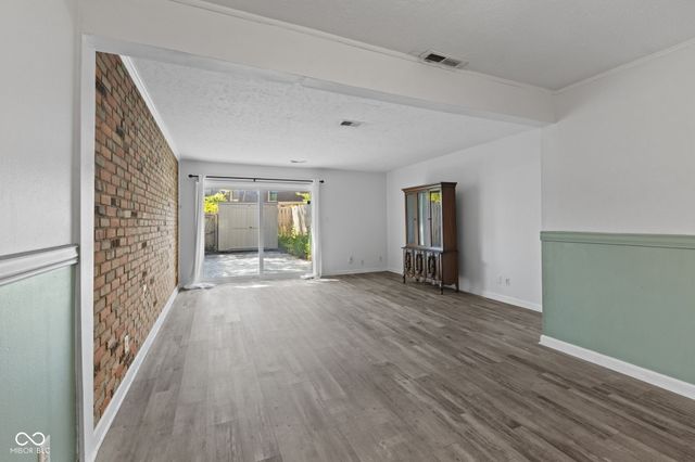 7453 Country Brook Drive, Indianapolis, IN 46260