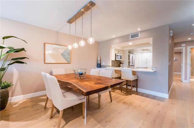 218 SKIFF POINT, Clearwater Beach, FL 33767