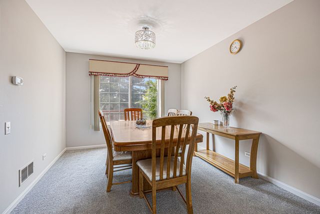 1650 Charlotte Circle, Naperville, IL 60564