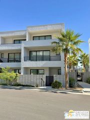 906 Cameron Center Drive, Palm Springs, CA 92264