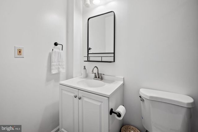 808 S LINWOOD AVE, Baltimore, MD 21224