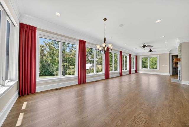 214 Bluegrass Dr, Hendersonville, TN 37075