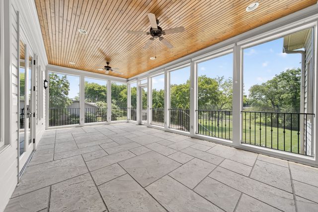 214 Bluegrass Dr, Hendersonville, TN 37075