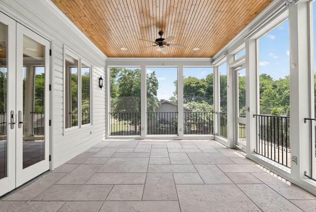 214 Bluegrass Dr, Hendersonville, TN 37075