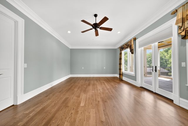 214 Bluegrass Dr, Hendersonville, TN 37075