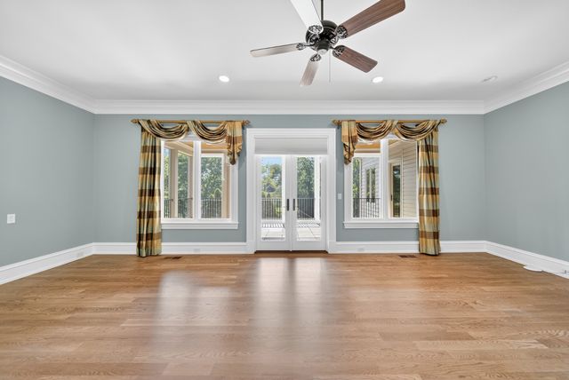 214 Bluegrass Dr, Hendersonville, TN 37075