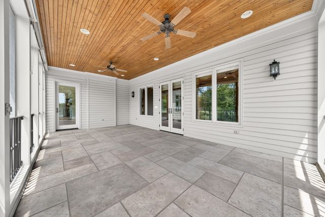 214 Bluegrass Dr, Hendersonville, TN 37075