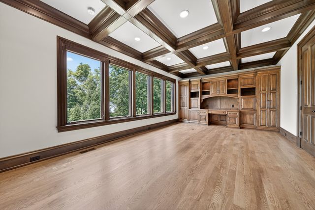 214 Bluegrass Dr, Hendersonville, TN 37075