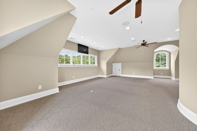 214 Bluegrass Dr, Hendersonville, TN 37075