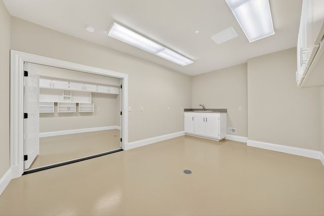 214 Bluegrass Dr, Hendersonville, TN 37075