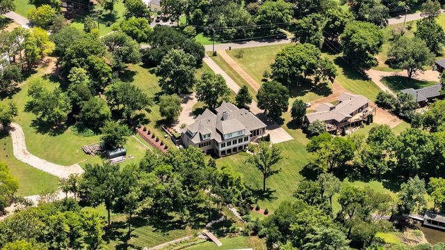 214 Bluegrass Dr, Hendersonville, TN 37075