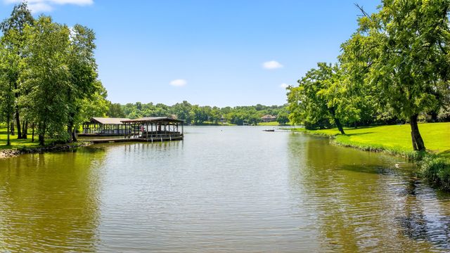 214 Bluegrass Dr, Hendersonville, TN 37075