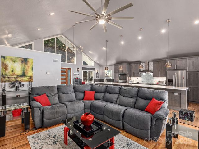 1591 Chestnut Flats Lane, Waynesville, NC 28786