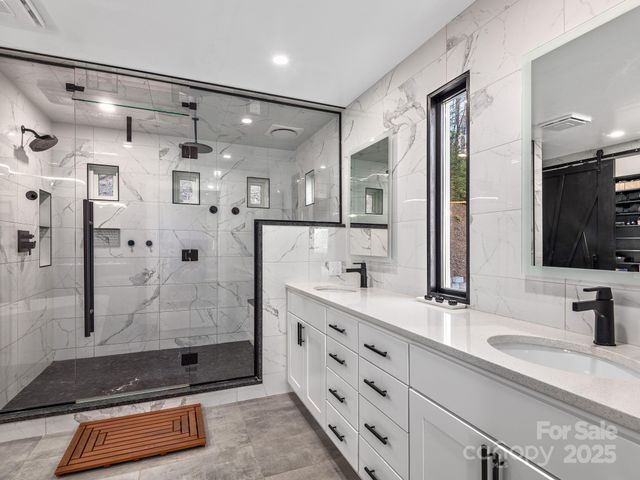 1591 Chestnut Flats Lane, Waynesville, NC 28786