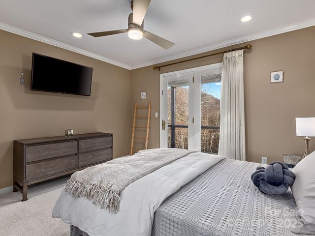 1591 Chestnut Flats Lane, Waynesville, NC 28786