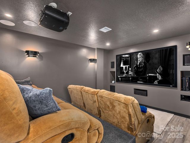 1591 Chestnut Flats Lane, Waynesville, NC 28786