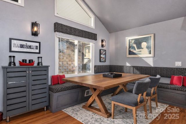 1591 Chestnut Flats Lane, Waynesville, NC 28786