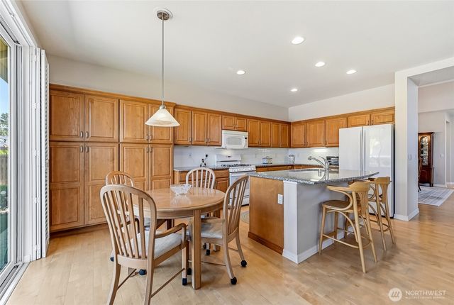 11708 238th Place NE, Redmond, WA 98053