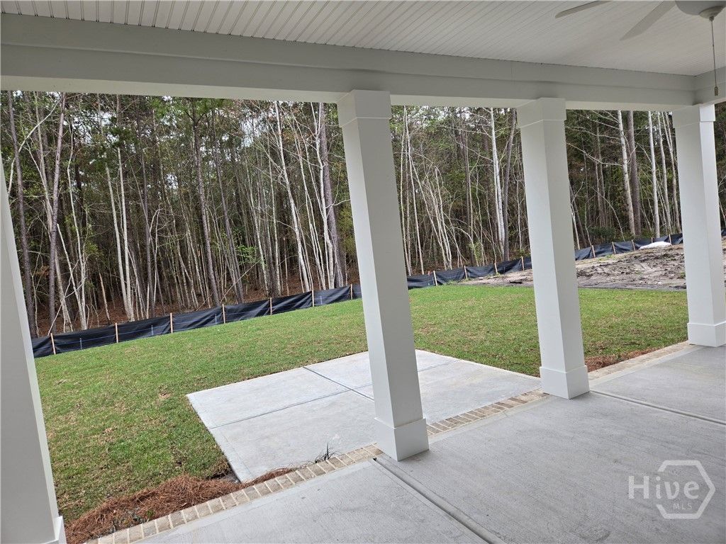 Image 6 of property listing at 192 Champlain Drive, Pooler, GA 31322
