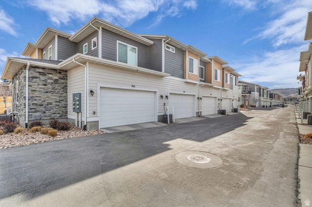 961 W CYAN VALLEY WAY, Bluffdale, UT 84065