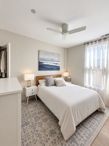 1810 N Wells Street 206, Chicago, IL 60614