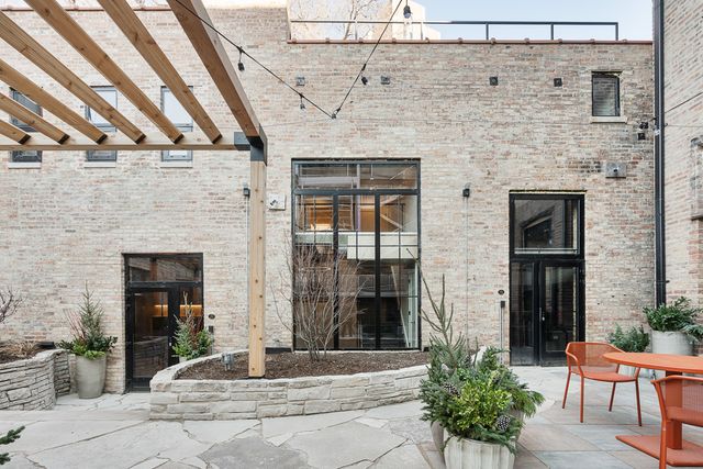 1810 N Wells Street 206, Chicago, IL 60614