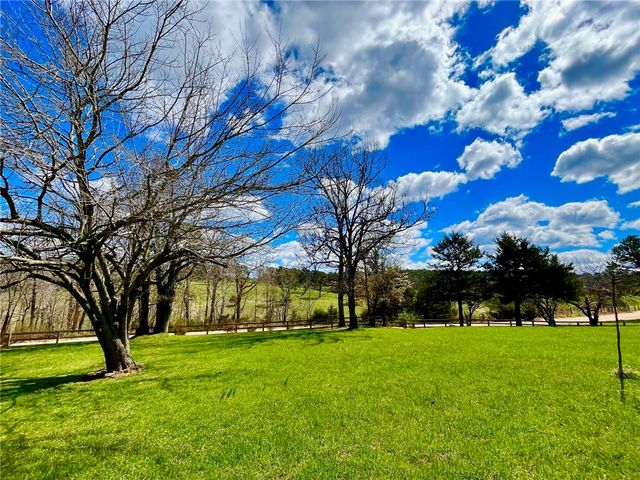 91 NC 2302, Jasper, AR 72641