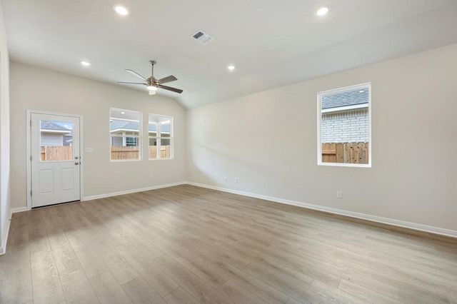 112 Lions Tail CV, San Marcos, TX 78666