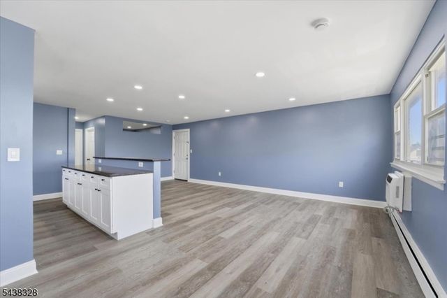 816 W Grand St 3B, Elizabeth City, NJ 07202