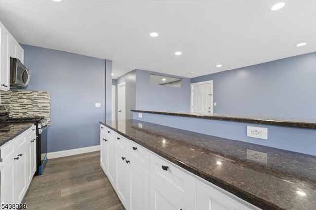 816 W Grand St 3B, Elizabeth City, NJ 07202