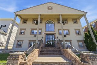 816 W Grand St 3B, Elizabeth City, NJ 07202