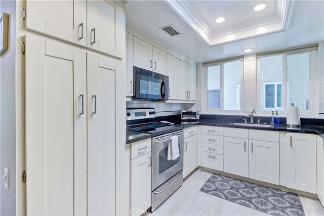 56 Calle Cadiz S, Laguna Woods, CA 92637