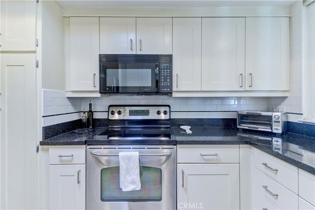 56 Calle Cadiz S, Laguna Woods, CA 92637