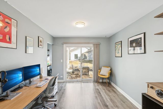 1063 Stonehedge Drive, Schaumburg, IL 60194