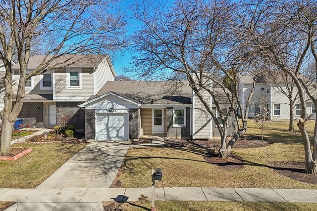 1063 Stonehedge Drive, Schaumburg, IL 60194