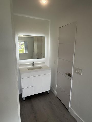 9300 Sunrise Lakes Boulevard 303, Sunrise, FL 33322