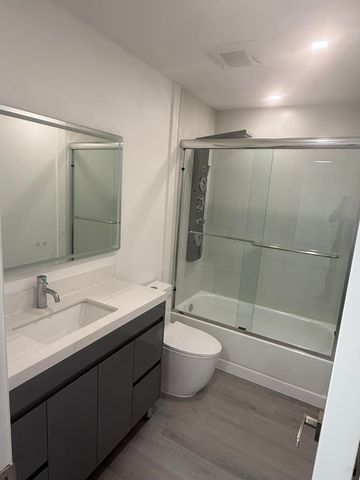 9300 Sunrise Lakes Boulevard 303, Sunrise, FL 33322